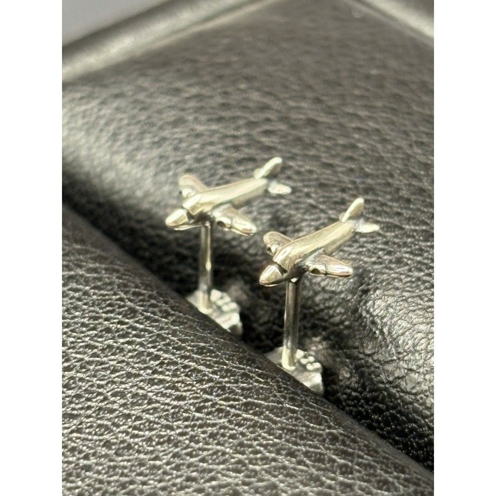 New Condition Sterling Silver Dainty Airplanes Stud Earrings 925 E29